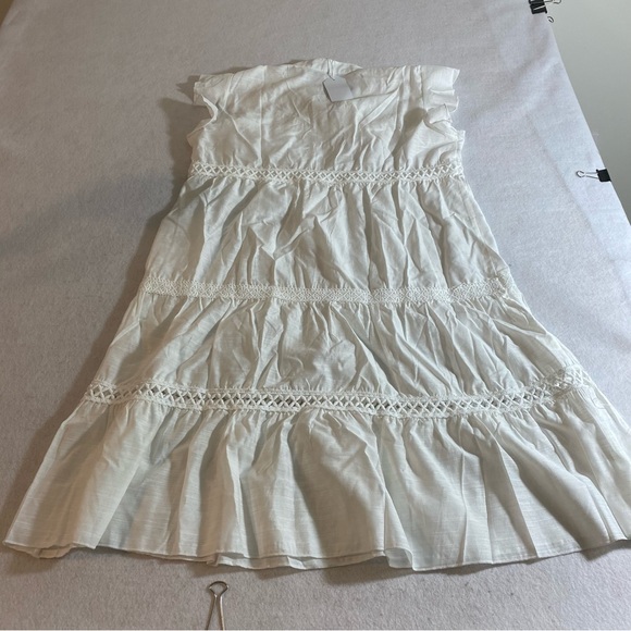 White Flowy Dress Short Sleeve Midi Dress Med size dress NWT - Picture 9 of 10